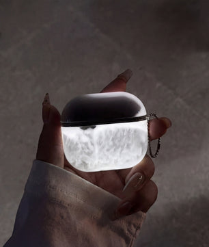 NØIR WHITE AIRPOD CASE